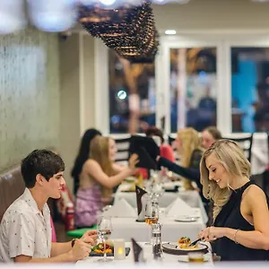 Cbd Executive **** Rockhampton